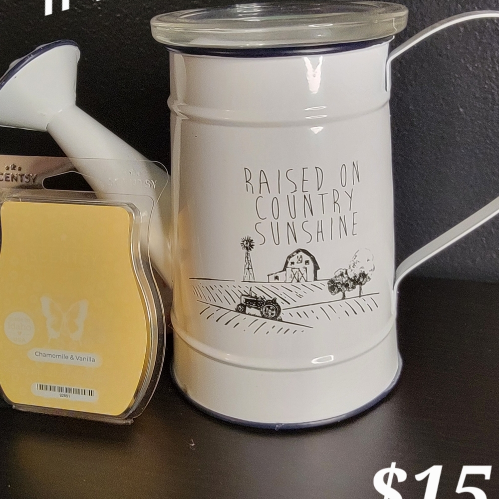 Country Sunshine White Watering Can